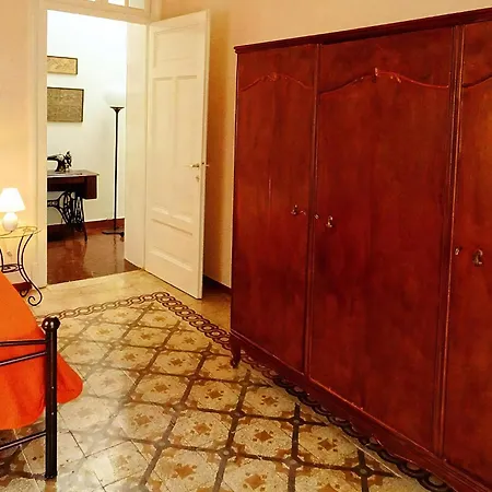 Appartement Mit Meerblick Und Grosser Terrasse