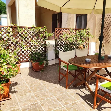 Mit Meerblick Und Grosser Terrasse Appartamento