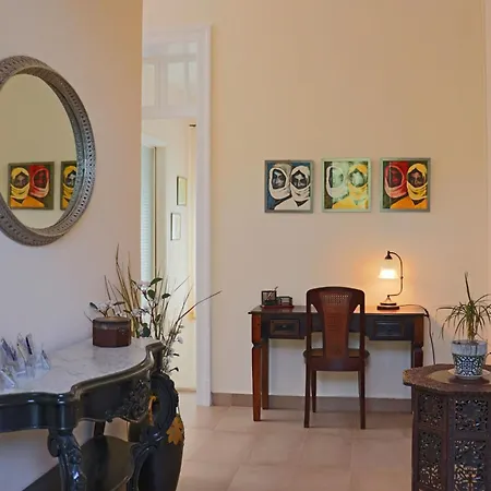 Mit Meerblick Und Grosser Terrasse Διαμέρισμα