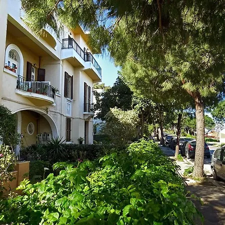 Mit Meerblick Und Grosser Terrasse Διαμέρισμα *